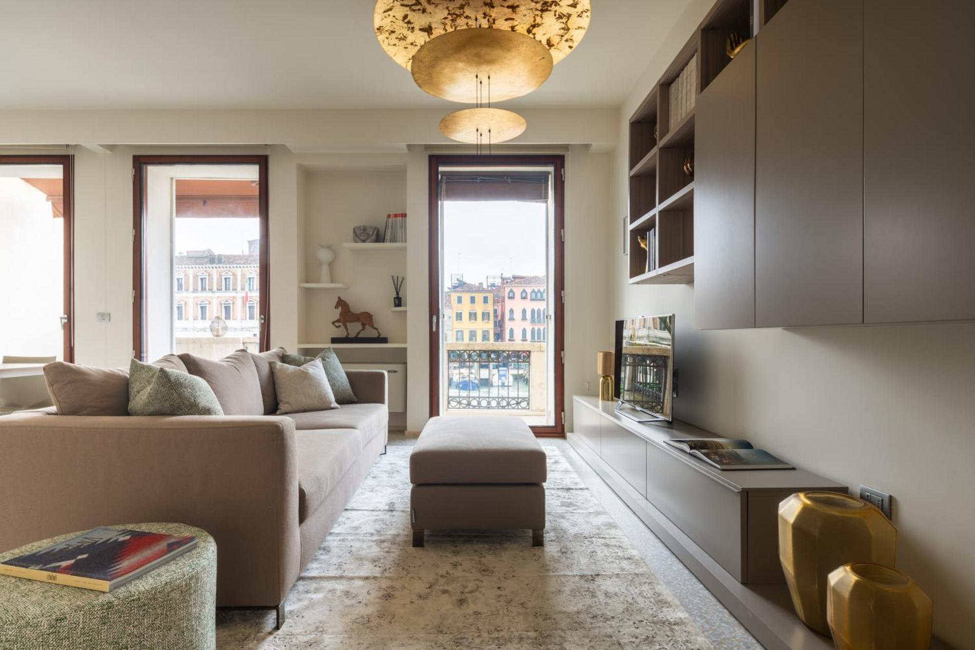 Grand Canal Luxury Apartment With Terrace R&R Venedig Exteriör bild