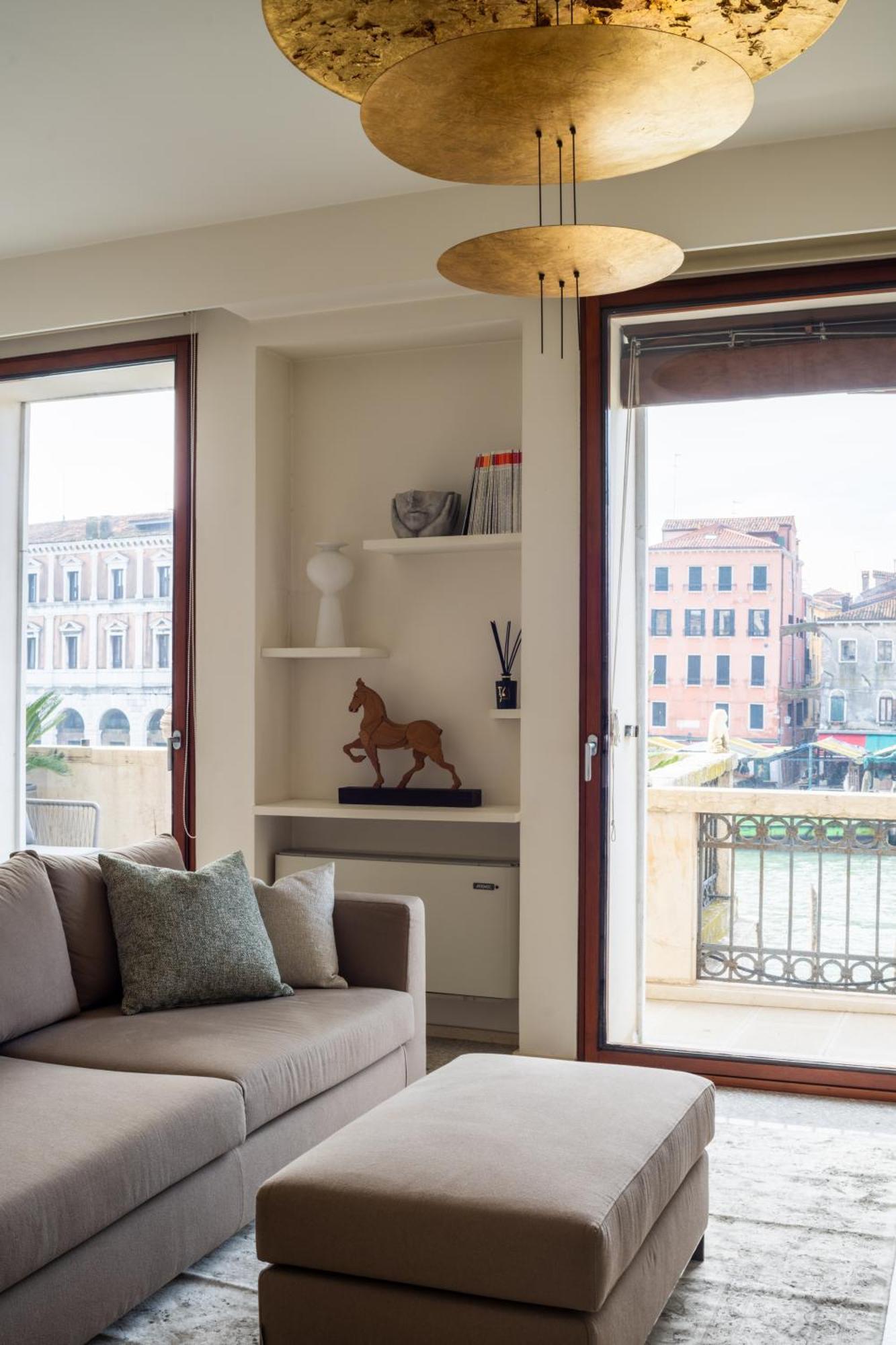 Grand Canal Luxury Apartment With Terrace R&R Venedig Exteriör bild