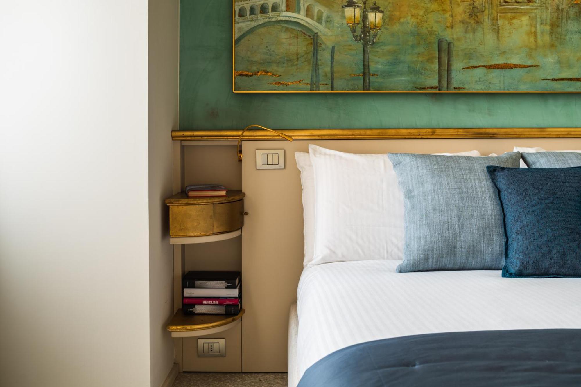 Grand Canal Luxury Apartment With Terrace R&R Venedig Exteriör bild